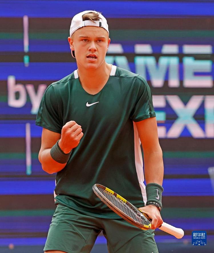 引擎上更容 引擎上更容